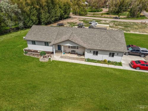 64 S 200 W, Burley, ID, 83318-5018 | Card Image