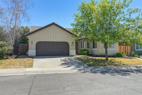 2251 Thomsen Way, Lincoln, CA, 95648-2706 | Card Image