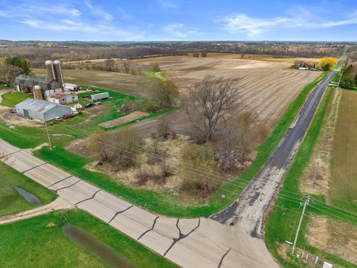 W5038 Beaver Dam Road, Wayne, WI, 53090 | Card Image