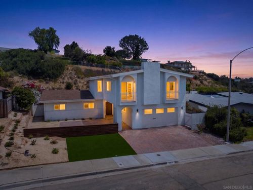 3855 Southview Dr, San Diego, CA, 92117-5344 | Card Image