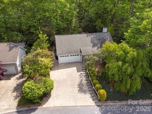 132 Fox Cross Dr, Brevard, NC, 28712-9500 | Card Image