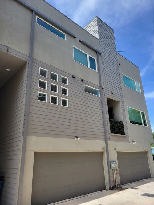 1225 Hyde Ct, Dallas, TX, 75215-1805 | Card Image