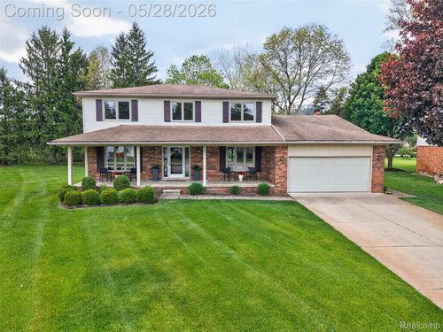 3411 Foxhollow Ct, Washington Township, MI, 48094-1118 | Card Image
