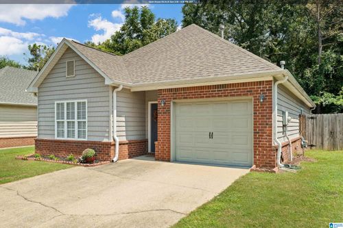 430 Holland Lakes Dr N, PELHAM, AL, 35124-3969 | Card Image