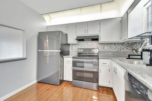 apt-303-9300 Sw 8th St, Boca Raton, FL, 33428-6847 | Card Image