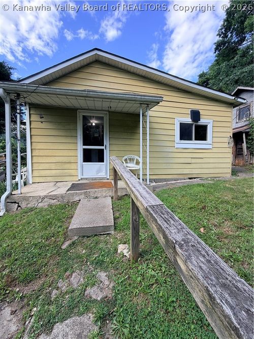 61 Suncatcher Trl, Henlawson, WV, 25624 | Card Image