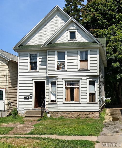 136 Lake Shore Dr E, Dunkirk, NY, 14048-1722 | Card Image