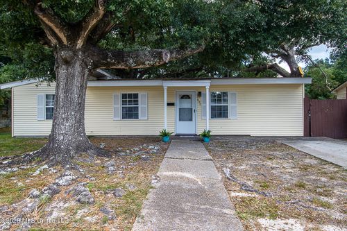 492 Central Avenue, Gulfport, MS, 39507 | Card Image