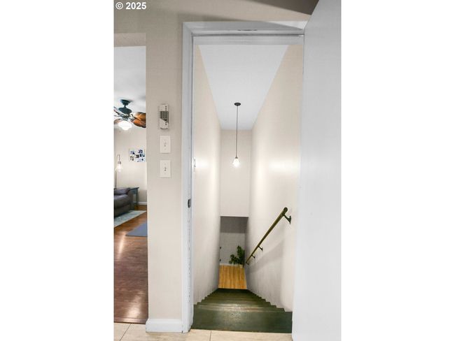4247 Redwood Hwy, House other with 5 bedrooms, 3 bathrooms and null parking in Grants Pass OR | Image 16