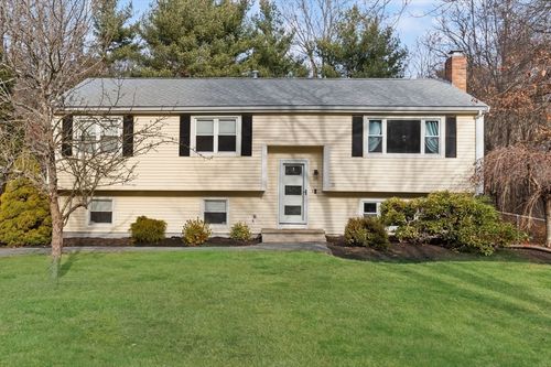 39 Sandy Ridge Cir, Sharon, MA, 02067 | Card Image