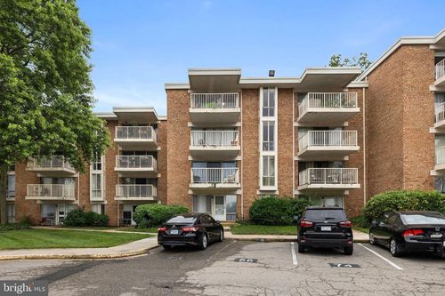 66-2605 Huntington Ave, ALEXANDRIA, VA, 22303-1405 | Card Image