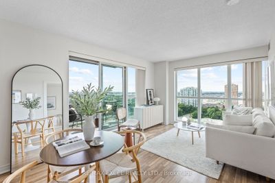 2109 - 60 Town Centre Crt, Condo with 2 bedrooms, 1 bathrooms and 1 parking in Scarborough ON | Image 1