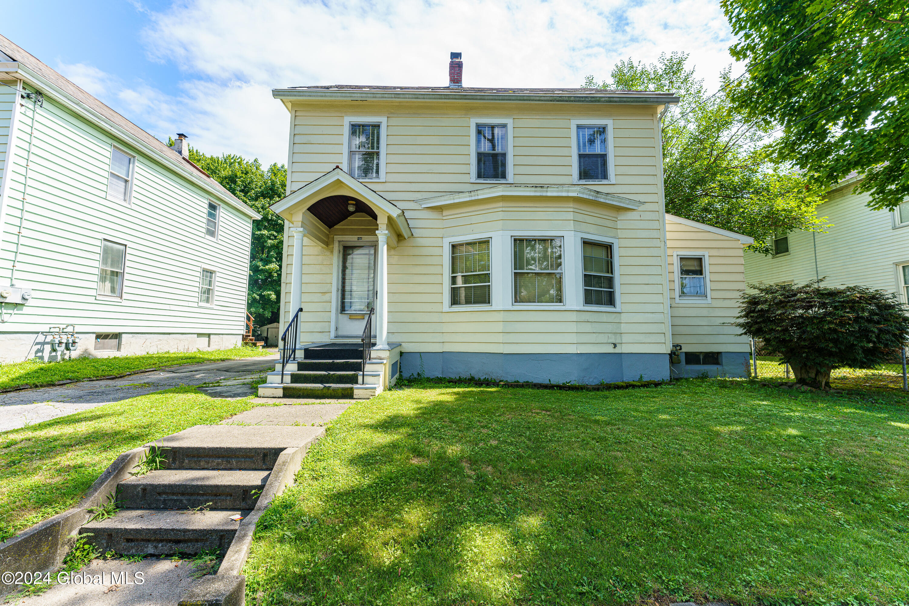 Rutland St, Albany, NY 12209