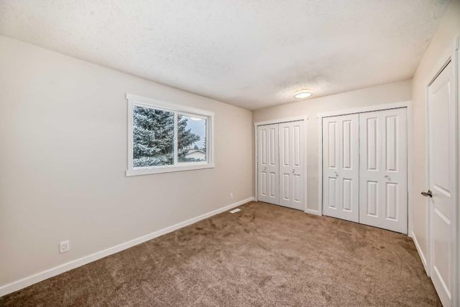 6740 Temple Drive Ne, Home with 3 bedrooms, 1 bathrooms and null parking in Calgary AB | Image 9