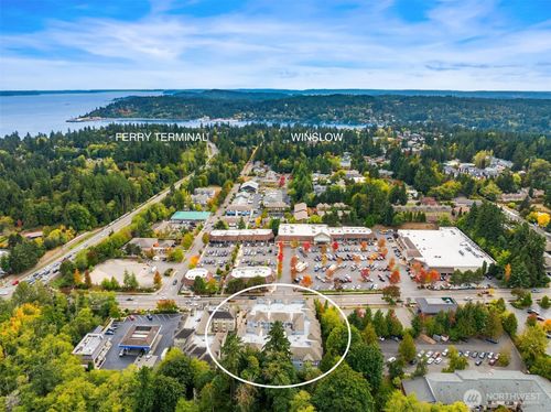 unit-318-300 High School Rd Ne, Bainbridge Island, WA, 98110-1670 | Card Image