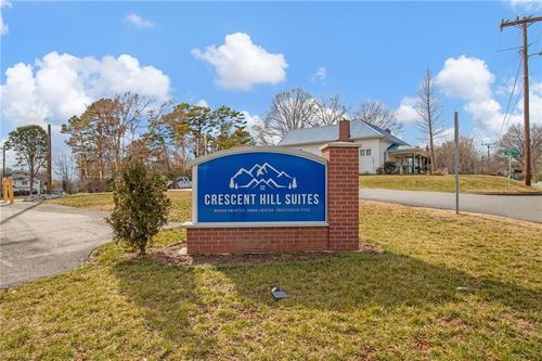 105 Dahl St, Madison, NC, 27025-2042 | Card Image