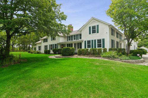332 Old Sutton Rd, BARRINGTON, IL, 60010-9368 | Card Image