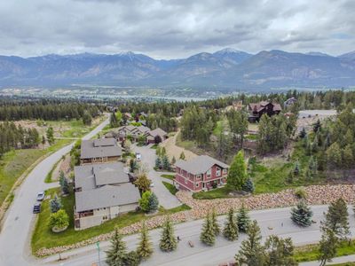 2 - 2525 Castlestone Dr, Home with 3 bedrooms, 3 bathrooms and null parking in Invermere BC | Image 3