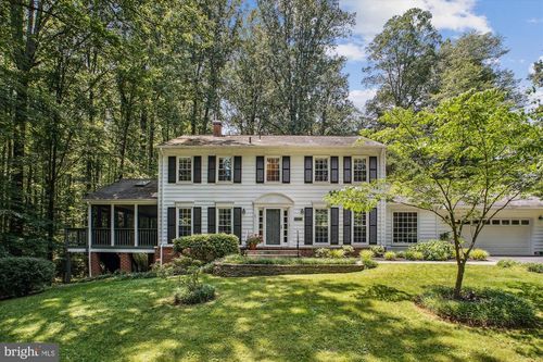 3010 Phyllmar Pl, Oakton, VA, 22124-1230 | Card Image