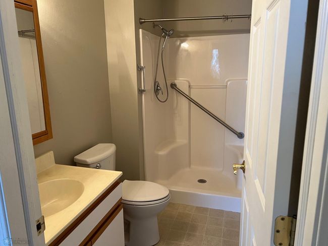 master bath.jpg | Image 6