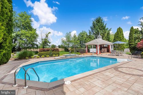 61 Cliffwood Dr, Allentown, NJ, 08501-2039 | Card Image