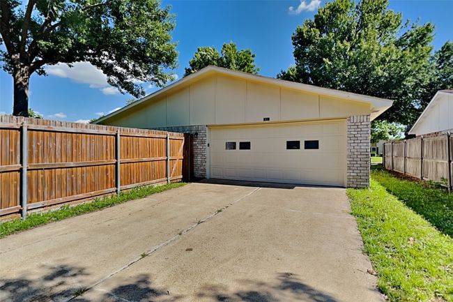 1625 Stockton Trl, House other with 3 bedrooms, 2 bathrooms and null parking in Plano TX | Image 19