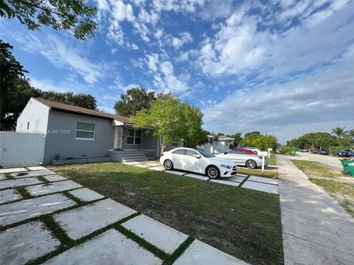 1472 Ne 150th St, Miami, FL, 33161-2641 | Card Image