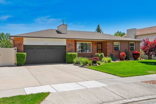 10027 S Birnam Woods Way, South Jordan, UT, 84009-9071 | Card Image