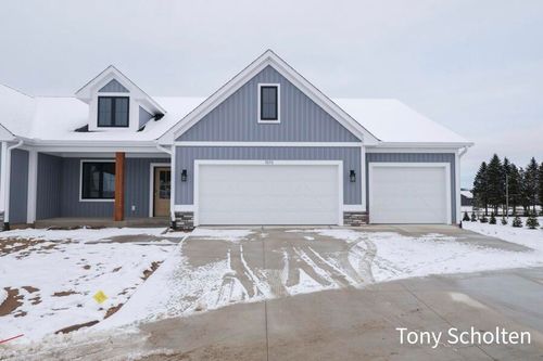 29-5151 Blendon Meadow Cir, Hudsonville, MI, 49426-6800 | Card Image