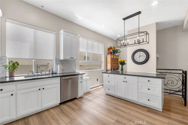 13 - 14535 Margate St, Townhouse with 3 bedrooms, 3 bathrooms and 2 parking in Sherman Oaks CA | Image 15