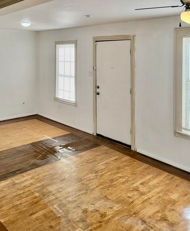 2824 Bates St, House other with 2 bedrooms, 1 bathrooms and null parking in Lubbock TX | Image 5