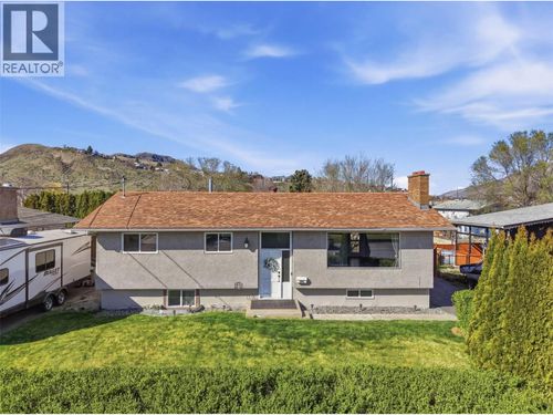 1024 Pembroke Ave, Kamloops, BC, V2B1Z4 | Card Image