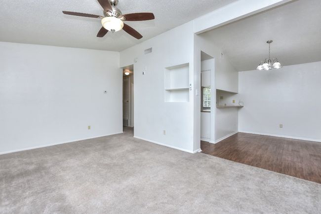 Unit B Dining Area | Image 26