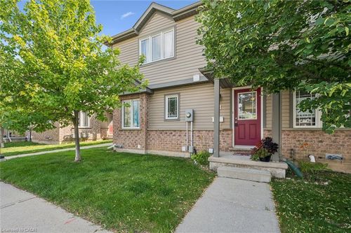 54-535 Windflower Cres, Kitchener, ON, N2E4L7 | Card Image