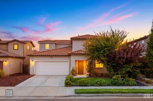 5808 Tandil Way, Bakersfield, CA, 93306-7416 | Card Image