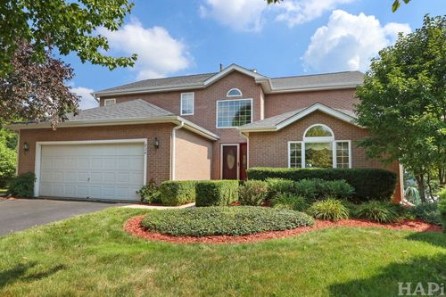 234 N Crooked Lake Ln, Lindenhurst, IL, 60046-6439 | Card Image