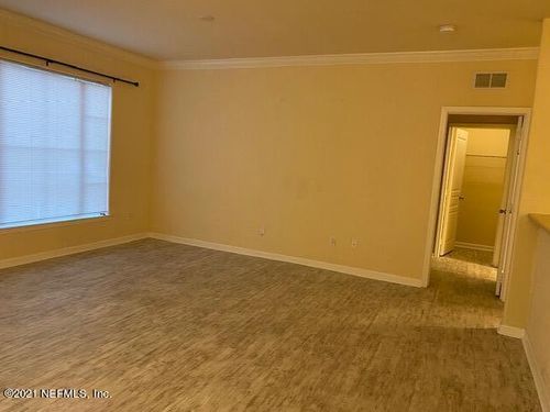 1311-8290 Gate Pkwy, JACKSONVILLE, FL, 32256 | Card Image