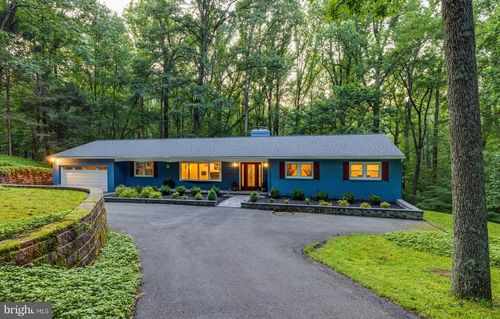 7 Burwood Ct, Lutherville Timonium, MD, 21093-3503 | Card Image