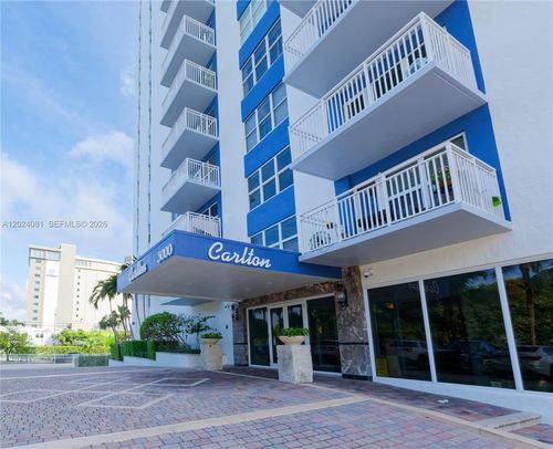 5d-3000 E Sunrise Blvd, Fort Lauderdale, FL, 33304-3320 | Card Image