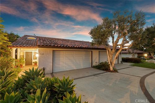 25 Ocean Crest Ct, Rancho Palos Verdes, CA, 90275-5463 | Card Image