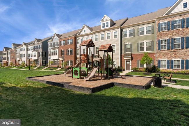 9520 Barnes Loop, Townhouse with 3 bedrooms, 4 bathrooms and null parking in MANASSAS VA | Image 38