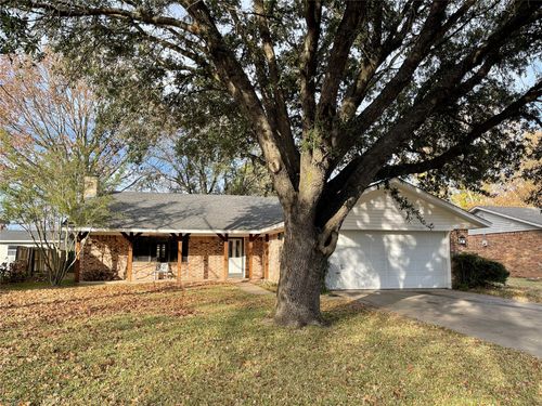 429 Martin St, Bonham, TX, 75418-2208 | Card Image