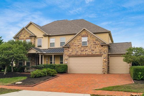 4558 Hirth Hill Rd E, Grove City, OH, 43123-4512 | Card Image