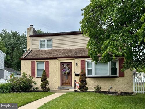 718 Pearl Ave, MORTON, PA, 19070-1227 | Card Image