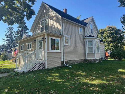 626 Center Street, Lake Geneva, WI, 53147 | Card Image