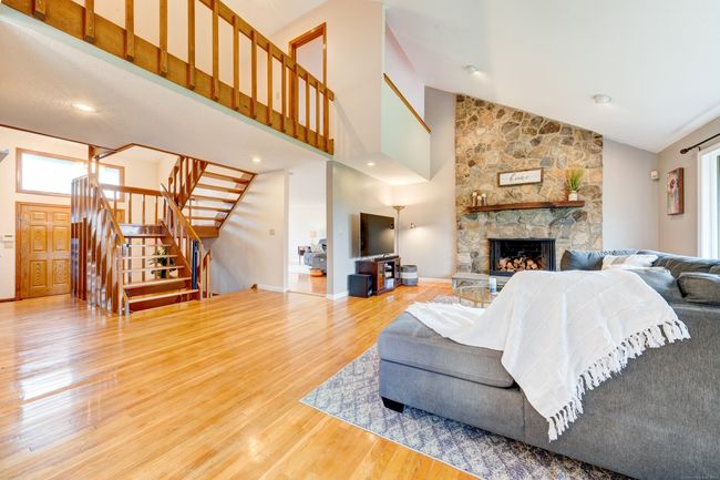 24 Stonegate Dr, House other with 4 bedrooms, 4 bathrooms and null parking in Wethersfield CT | Image 11