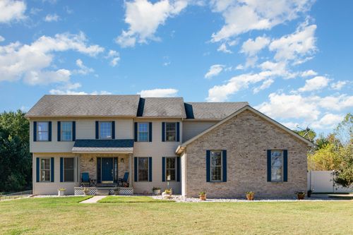 4815 N Herrington Rd, Webberville, MI, 48892-9540 | Card Image