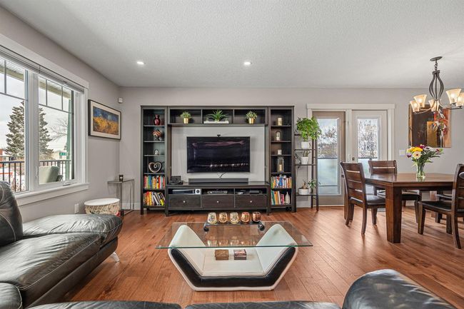 2231 38 St Sw, House detached with 4 bedrooms, 3 bathrooms and 4 parking in Calgary AB | Image 10