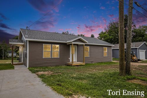 1113 E Pearl St, Greenville, MI, 48838-1445 | Card Image