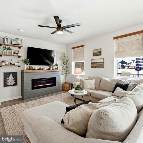 336 Tyson Dr, BERRYVILLE, VA, 22611-1073 | Card Image